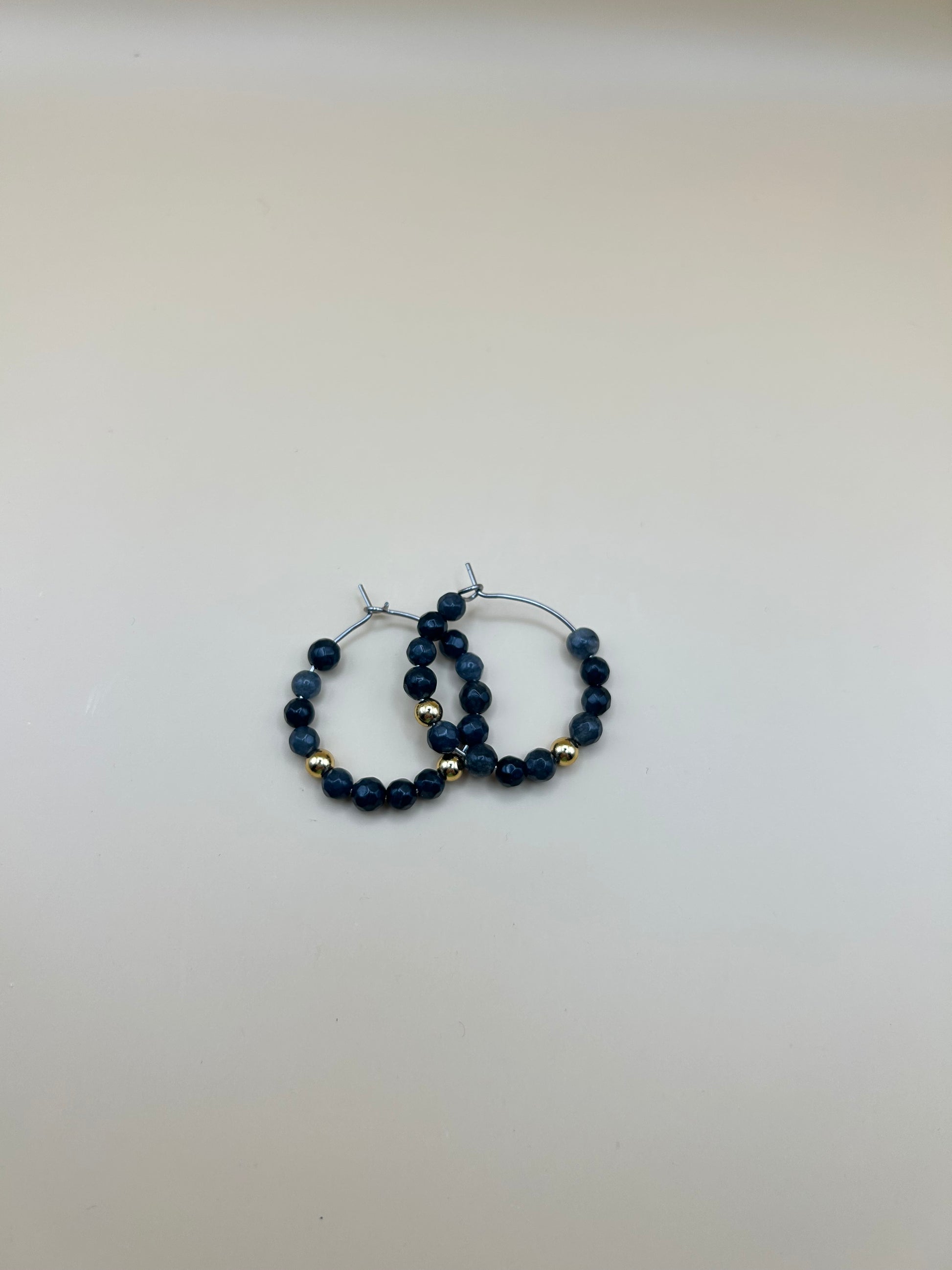 Aro petunia gris oscuro